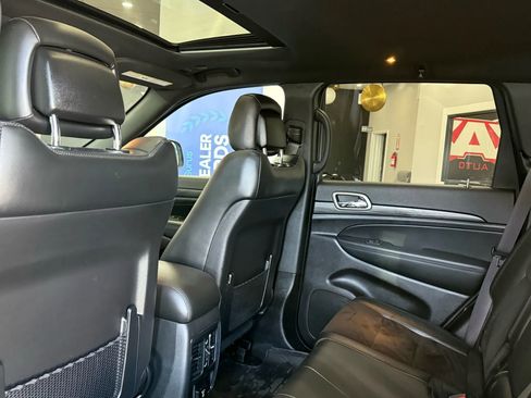 Used 2021 Jeep Grand Cherokee Altitude image 27