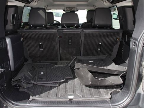 Used 2020 Land Rover Defender 110 SE AWD/4WD image 22