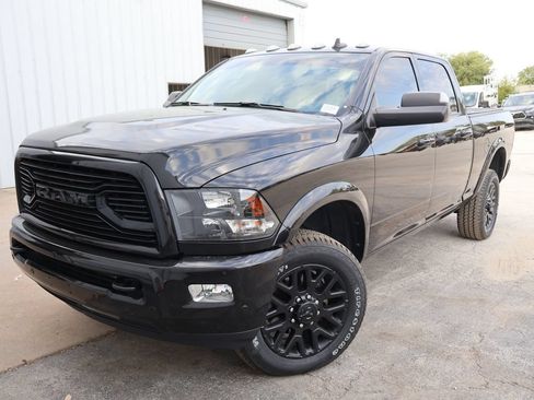 Used 2018 RAM 2500 Big Horn w/ Sport Appearance Group AWD/4WD image 3