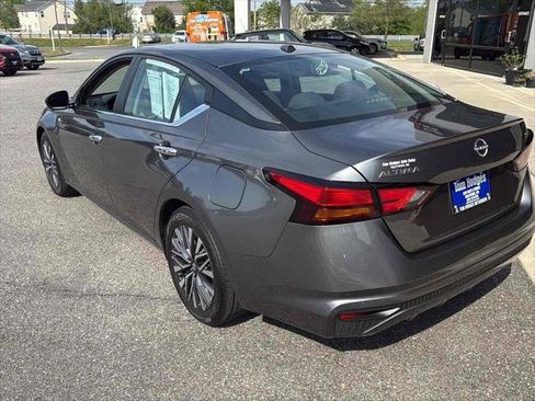 Used 2023 Nissan Altima 2.5 SV image 6