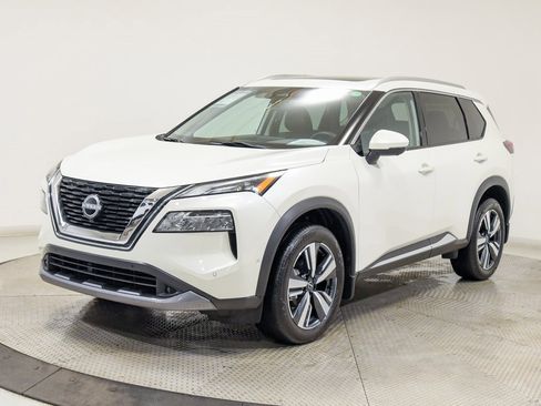 Used 2023 Nissan Rogue SL w/ SL Premium Package image 6