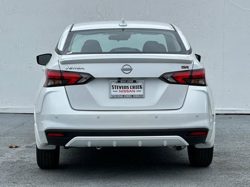 New 2025 Nissan Versa SR w/ Trunk Package FWD image 5