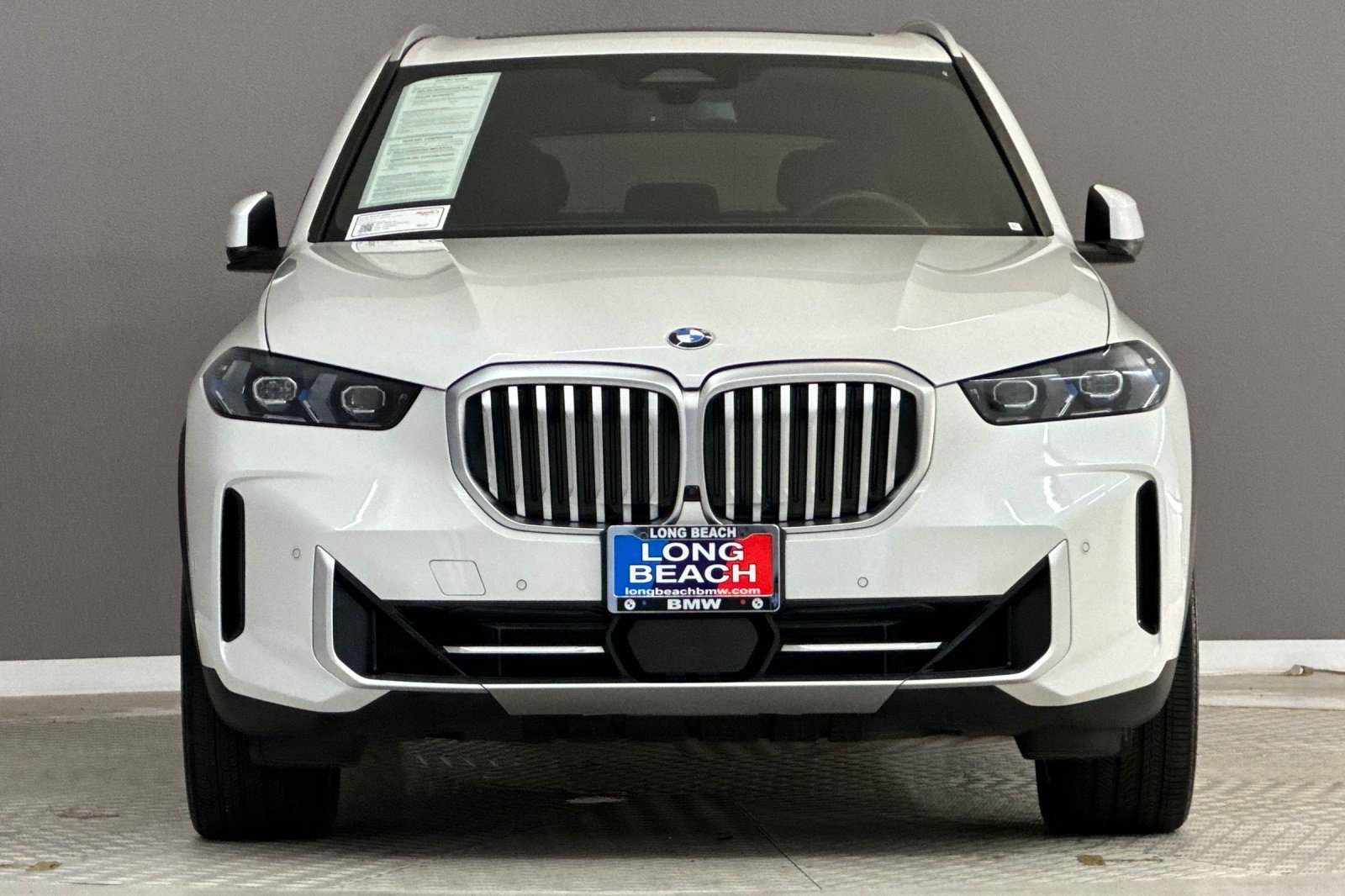 Used 2025 BMW X5 xDrive40i w/ Parking Assistance Package AWD/4WD image 6