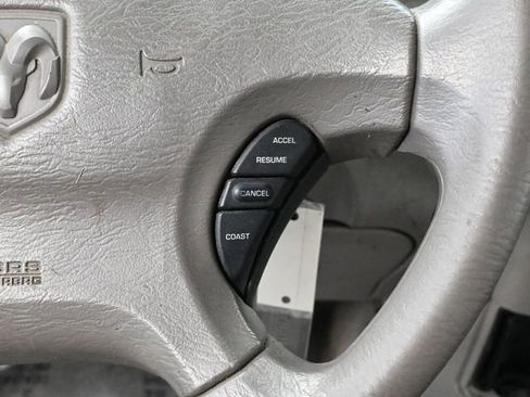 Used 2003 Dodge Ram 2500 Truck SLT image 25