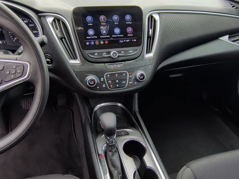 Used 2025 Chevrolet Malibu LT FWD image 22