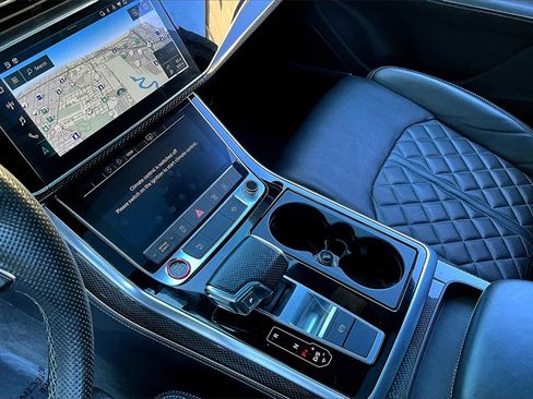 Certified 2022 Audi SQ7 Premium Plus w/ SQ7 Executive Package image 15