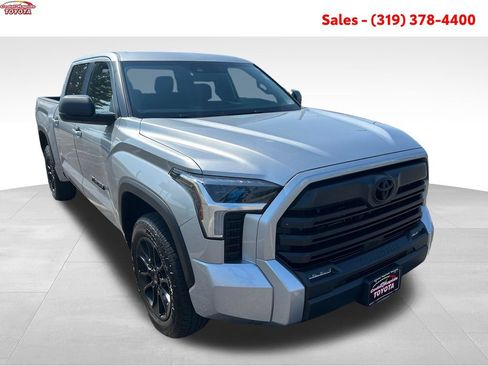 Certified 2026 Toyota Tundra SR5 w/ SR5 Premium Package AWD/4WD image 10