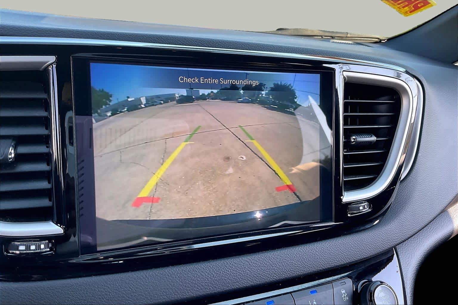 Used 2025 Chrysler Pacifica Select FWD image 22