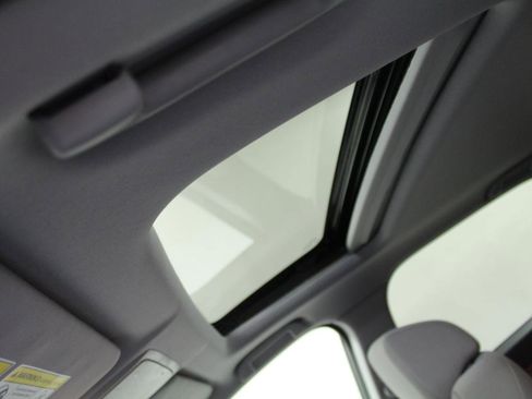 Used 2017 Honda CR-V EX image 12