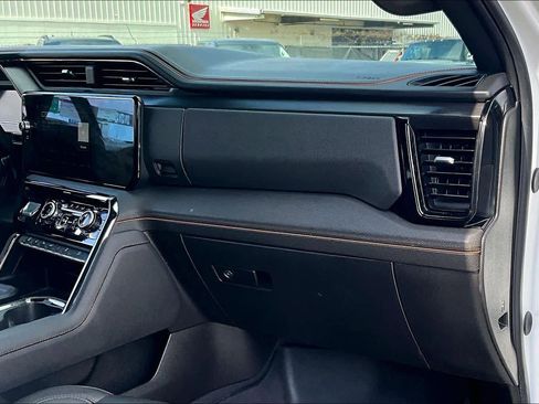 Certified 2024 GMC Sierra 2500 AT4 w/ AT4 Premium Plus Package image 19