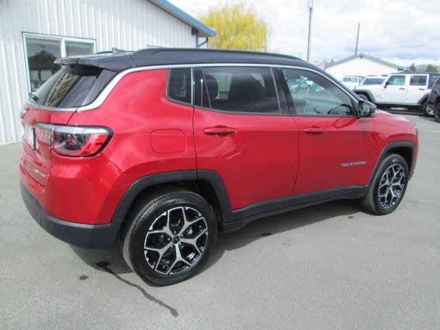Used 2025 Jeep Compass Limited AWD/4WD image 6