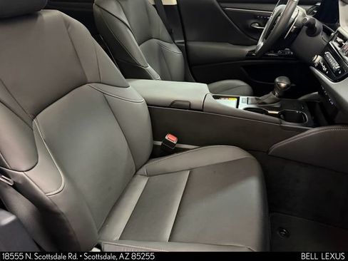Used 2024 Lexus ES 350 w/ Premium Package FWD image 12