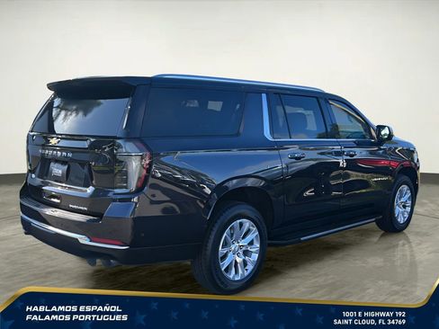 Certified 2025 Chevrolet Suburban Premier RWD image 6