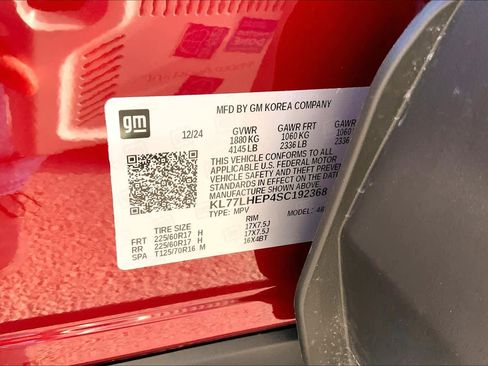 Used 2025 Chevrolet Trax LT image 34