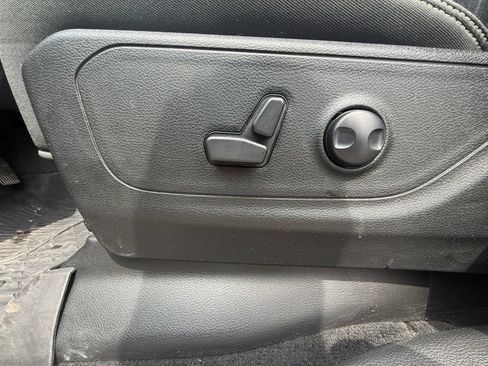 Used 2022 RAM 1500 Big Horn AWD/4WD image 13