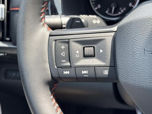 Used 2026 Nissan Pathfinder Rock Creek w/ Rock Creek Premium Package AWD/4WD image 30