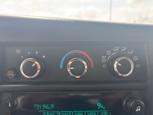 Used 2023 Chevrolet Express 3500 LS RWD image 28