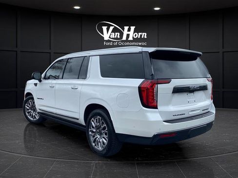 Used 2023 GMC Yukon XL Denali Ultimate w/ LPO, Floor Liner Package AWD/4WD image 5