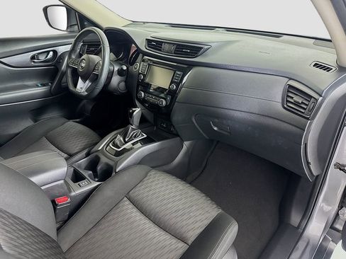 Used 2018 Nissan Rogue SV image 26