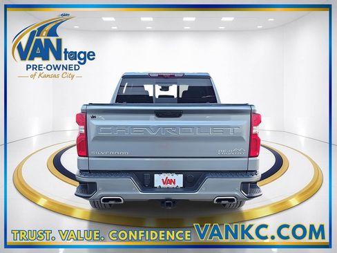 Certified 2024 Chevrolet Silverado 1500 High Country w/ Technology Package image 7