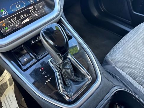 Used 2023 Subaru Outback Premium image 27