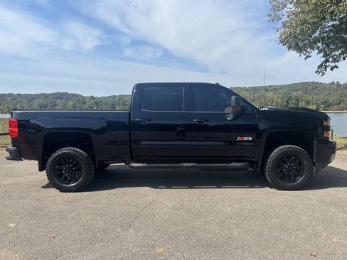 Used 2019 Chevrolet Silverado 2500 LTZ w/ Duramax Plus Package AWD/4WD image 1