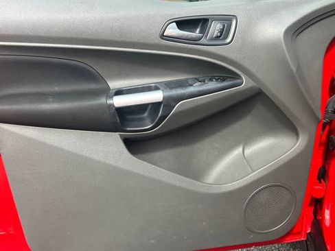 Used 2021 Ford Transit Connect XLT image 11