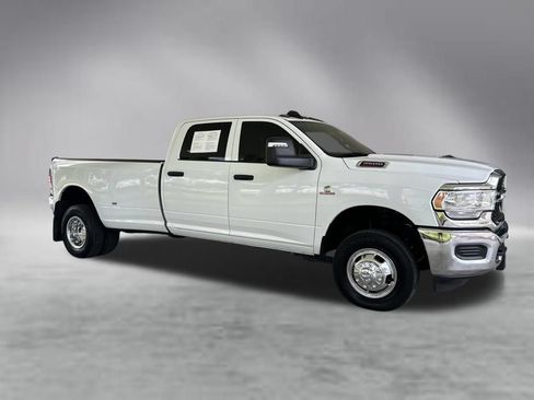 Used 2024 RAM 3500 Tradesman w/ Chrome Appearance Group AWD/4WD image 2