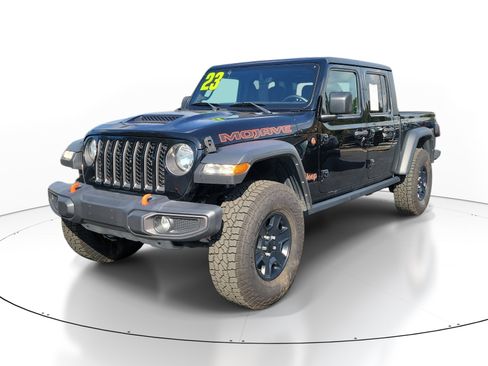 Used 2023 Jeep Gladiator Mojave w/ Cold Weather Group AWD/4WD image 3