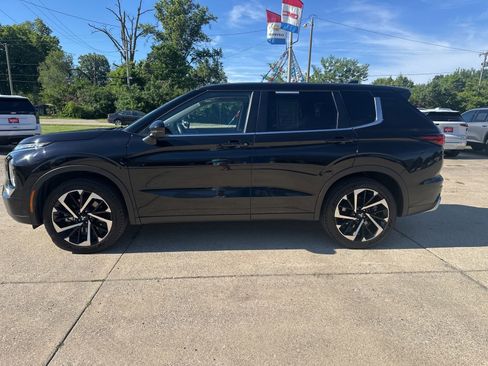 Used 2024 Mitsubishi Outlander SE AWD/4WD image 6
