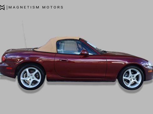Used 2003 MAZDA MX-5 Miata LS RWD image 4