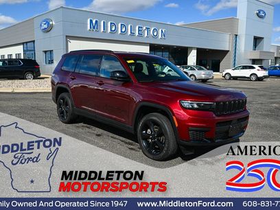 Used 2023 Jeep Grand Cherokee L Laredo