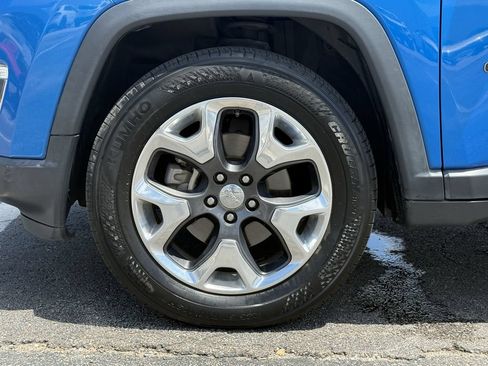 Used 2019 Jeep Compass Limited AWD/4WD image 9