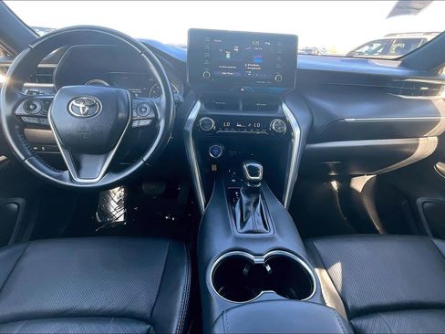 Used 2021 Toyota Venza XLE w/ Softex Package image 14