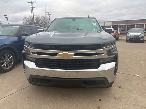 Used 2021 Chevrolet Silverado 1500 LT image 3