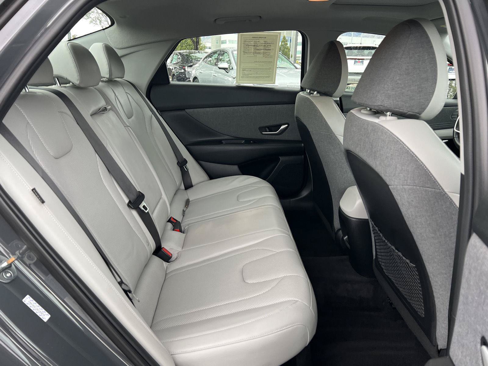 Certified 2024 Hyundai Elantra Limited FWD image 5
