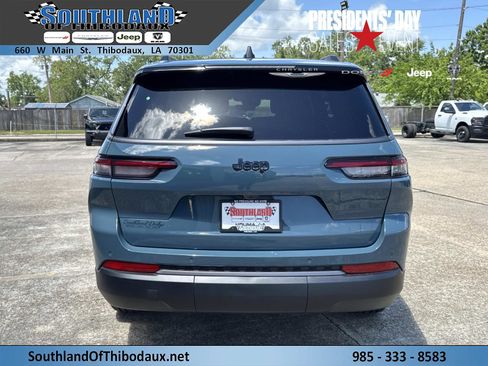 New 2026 Jeep Grand Cherokee L Limited w/ Limited Altitude Package RWD image 5