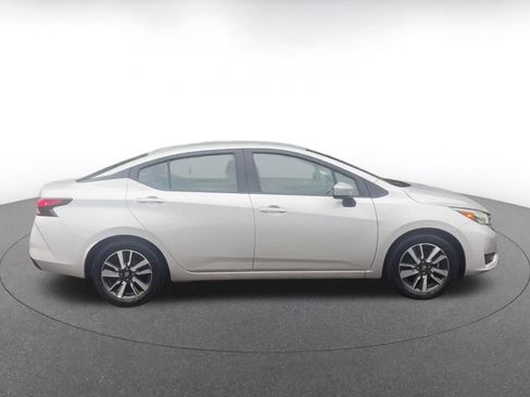 Used 2025 Nissan Versa SV FWD image 16