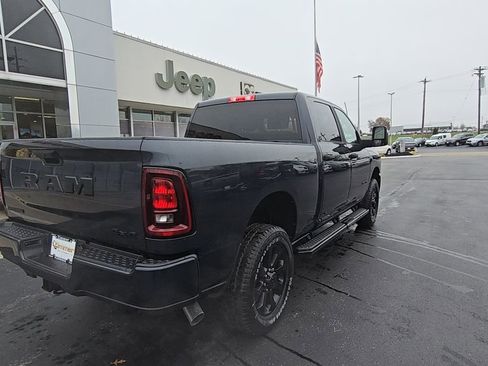 New 2026 RAM 2500 Big Horn AWD/4WD image 8
