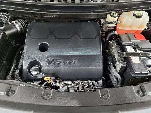 Used 2020 Chevrolet Traverse LS FWD image 30