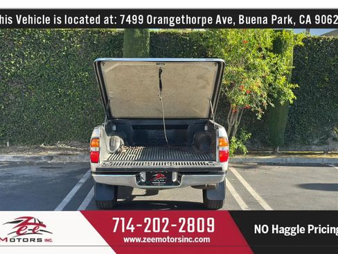 Used 2004 Toyota Tacoma PreRunner RWD image 15