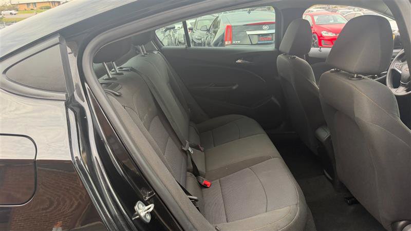 Used 2019 Chevrolet Cruze LS w/ LS Convenience Package FWD image 8