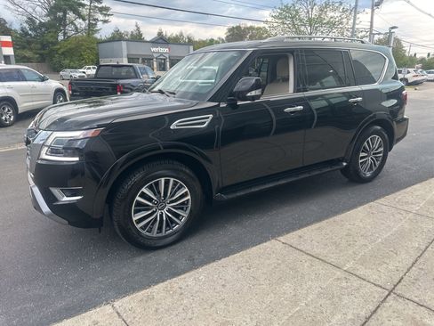 Used 2024 Nissan Armada SL w/ Cargo Package AWD/4WD image 8