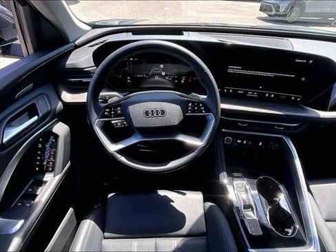 Certified 2025 Audi Q5 Premium Plus w/ Premium Plus AWD/4WD image 19