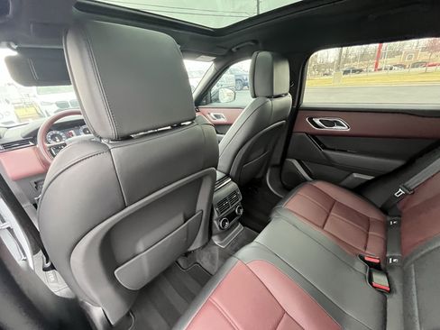 Certified 2025 Land Rover Range Rover Velar Dynamic HSE image 34