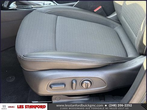 Used 2023 Buick Encore GX Preferred w/ Cold Weather Comfort Package FWD image 18