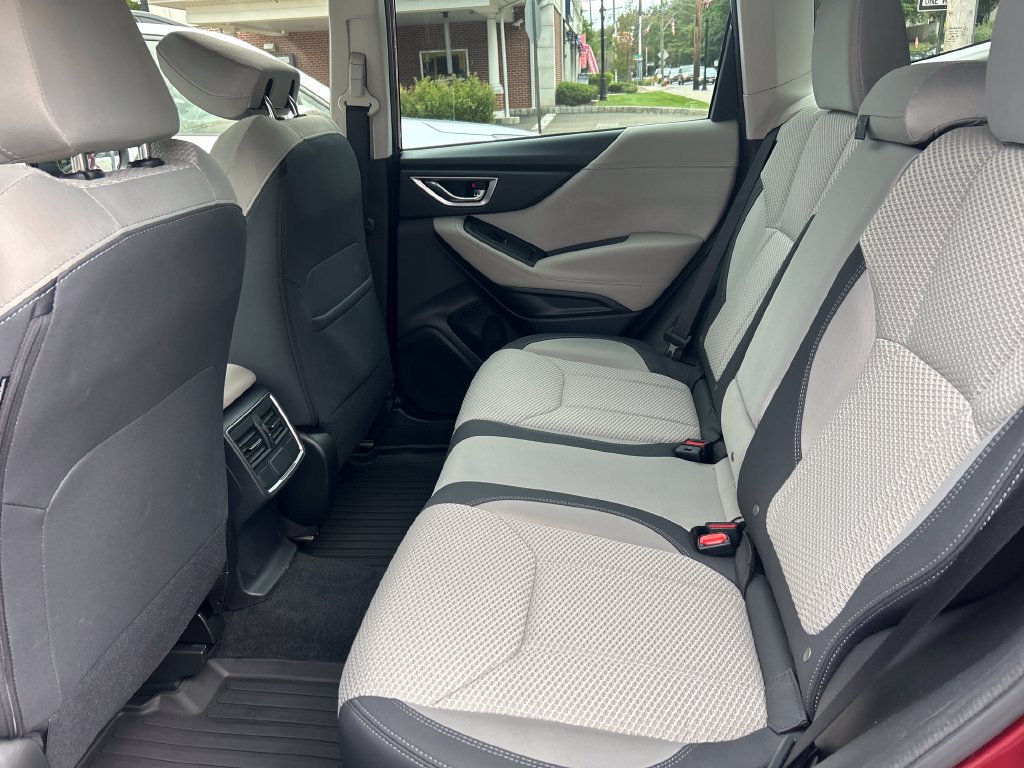 Certified 2023 Subaru Forester Premium AWD/4WD image 28