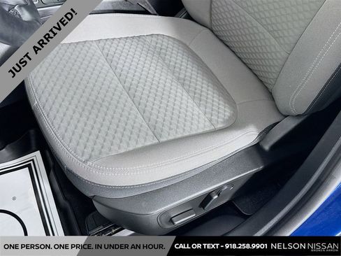 Used 2022 Ford Escape SE w/ Convenience Package FWD image 19