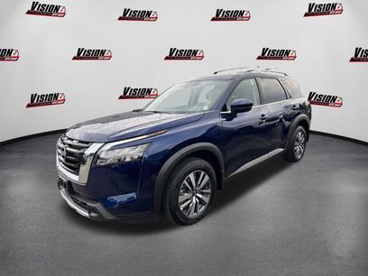 New 2025 Nissan Pathfinder SL