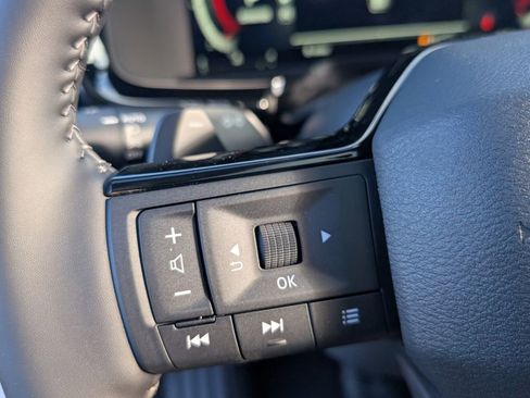 New 2026 Nissan Pathfinder SL w/ SL Premium Package FWD image 18